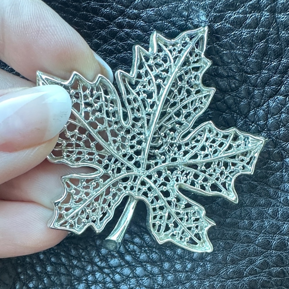 Sarah Coventry Vintage Silver Leaf Brooch